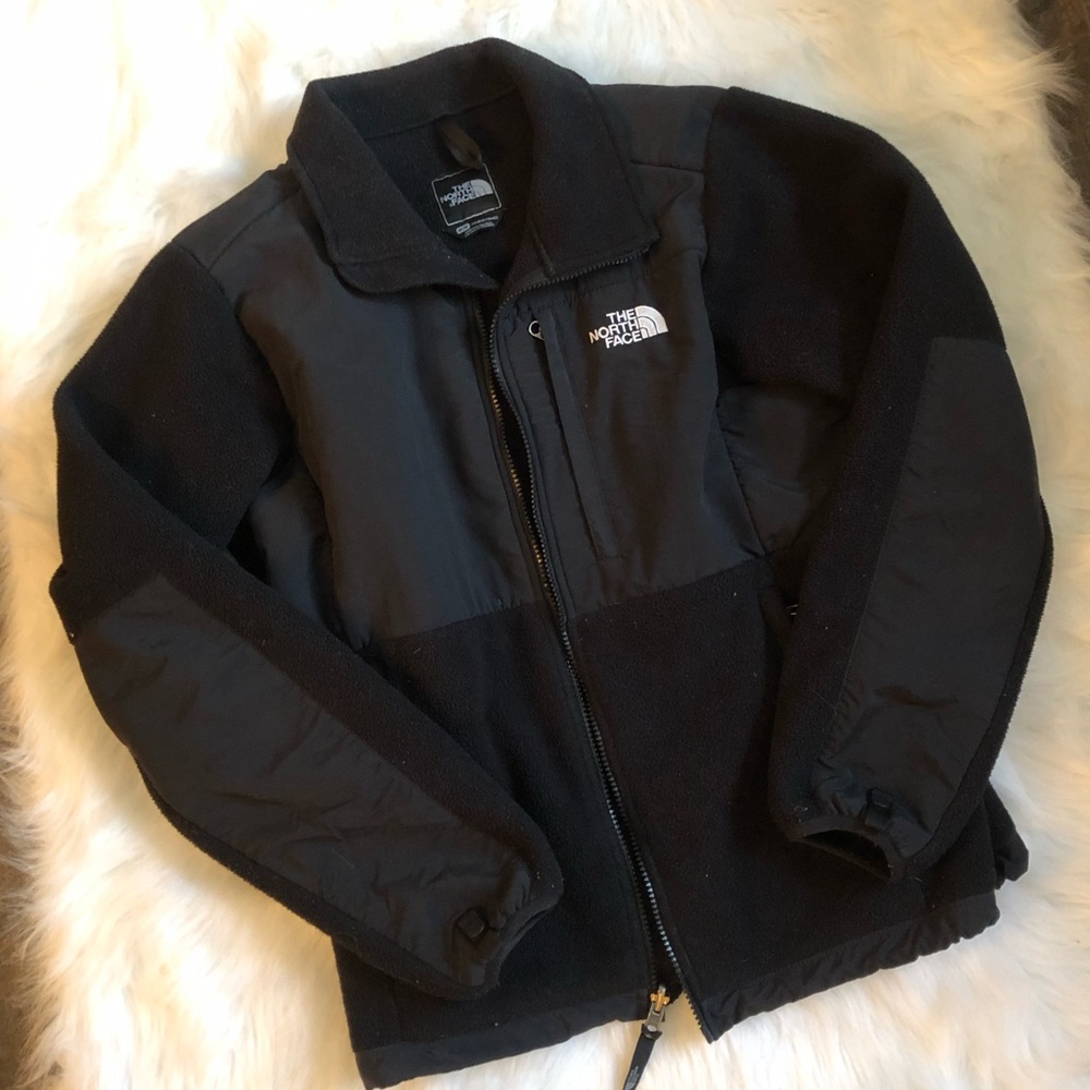 Women’s black The North Face fleece jacket